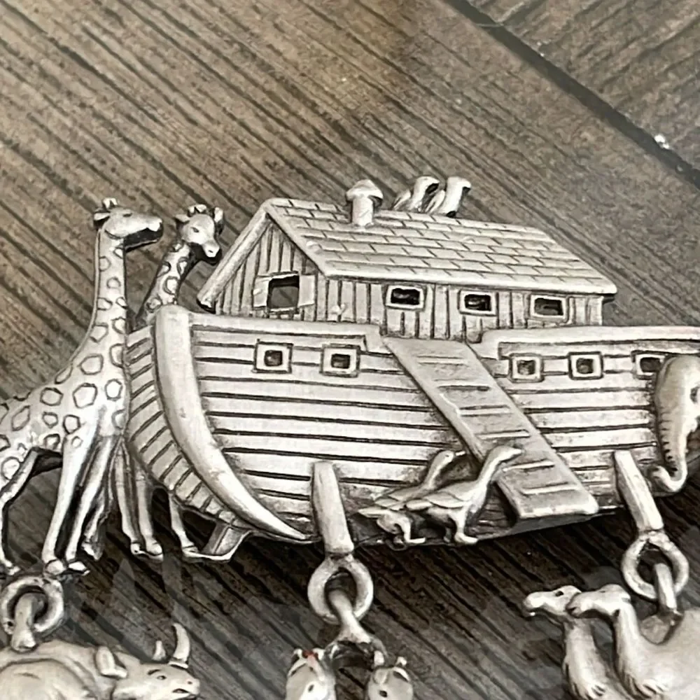 Vintage JJ Jonette Jewelry Pewter Spoontiques Noah’s Ark Animal Pin - Pin Art